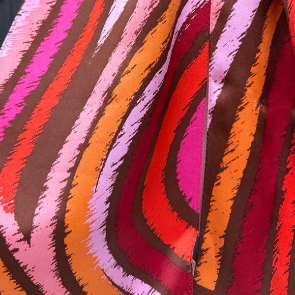 Jones New York Multicolor Abstract Stripe Silk Scarf Red Brown Pink Purple EUC - Picture 8 of 11